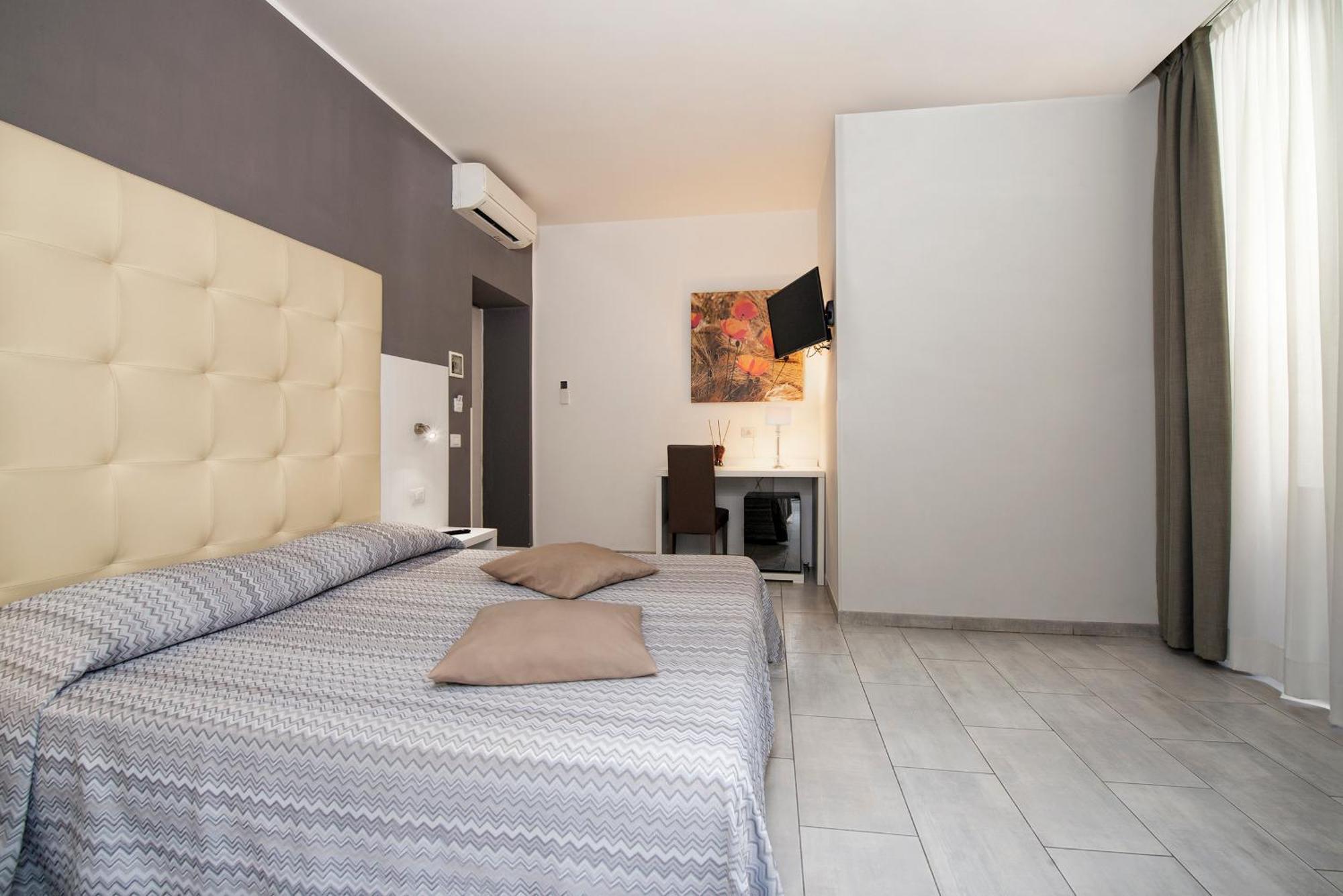 Hotel Assarotti 3*